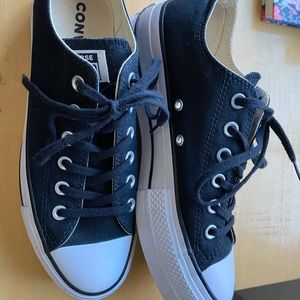 Converse Chuck Taylor Platform Sneakers